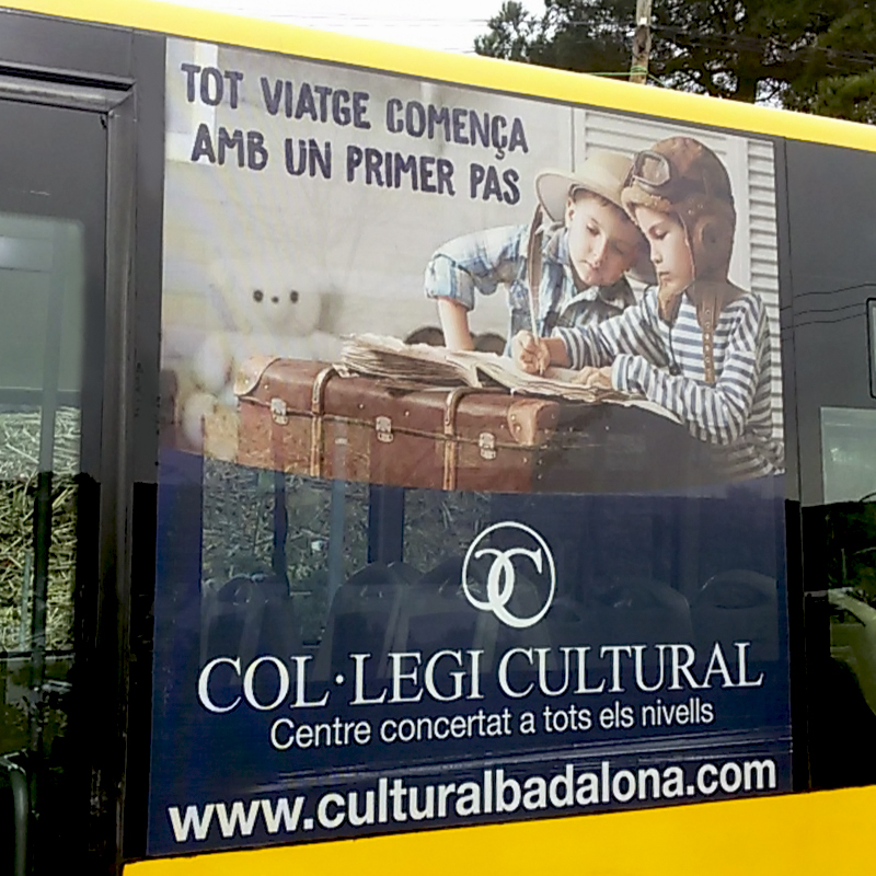 Publicidad exterior autobús lateral derecho para Col.legi Cultural