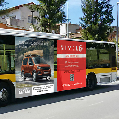 Publicidad exterior autobús multi anuncio lateral izquierdo compartido