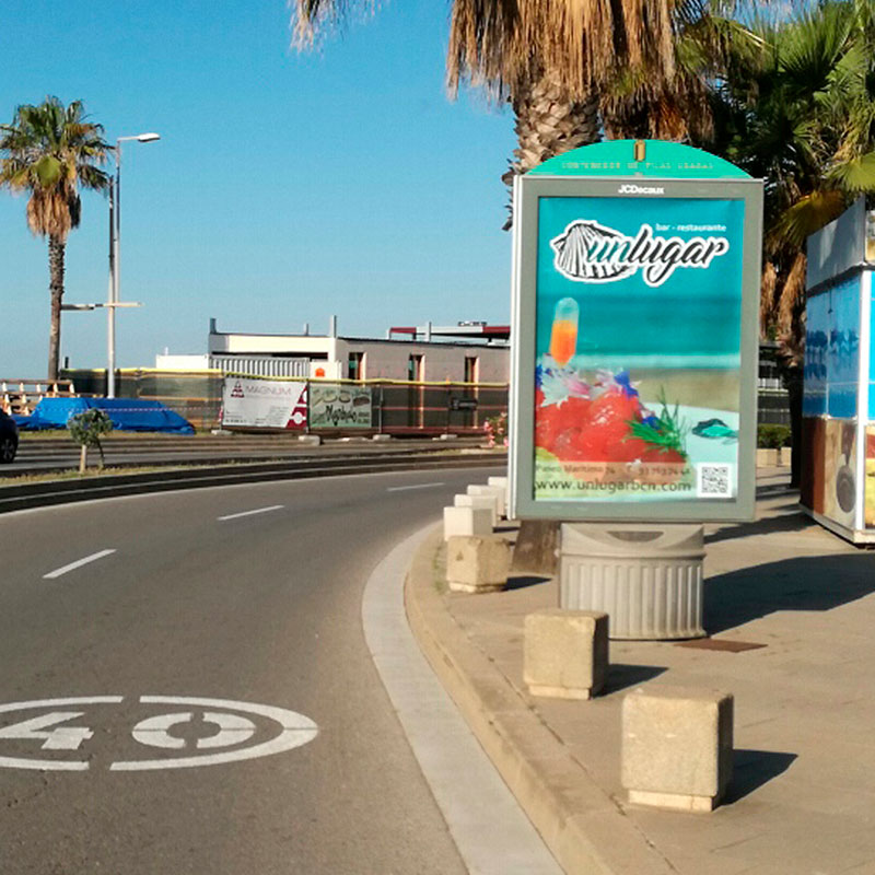 Publicidad exterior opis para Un Lugar Castelldefels